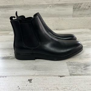 Unlisted Kenneth Cole Peyton Chelsea Boots Men’s Size 11 Black